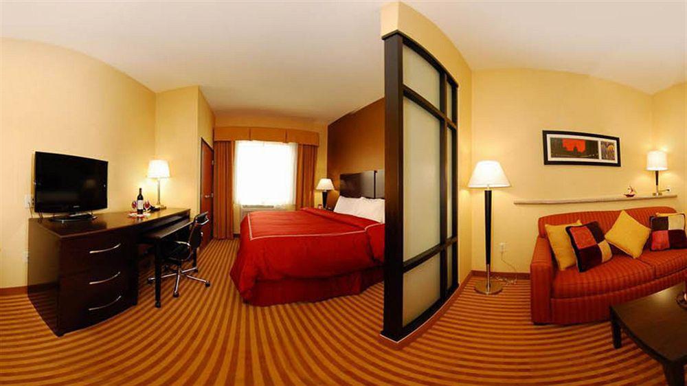Comfort Suites Wenatchee Gateway Exterior photo