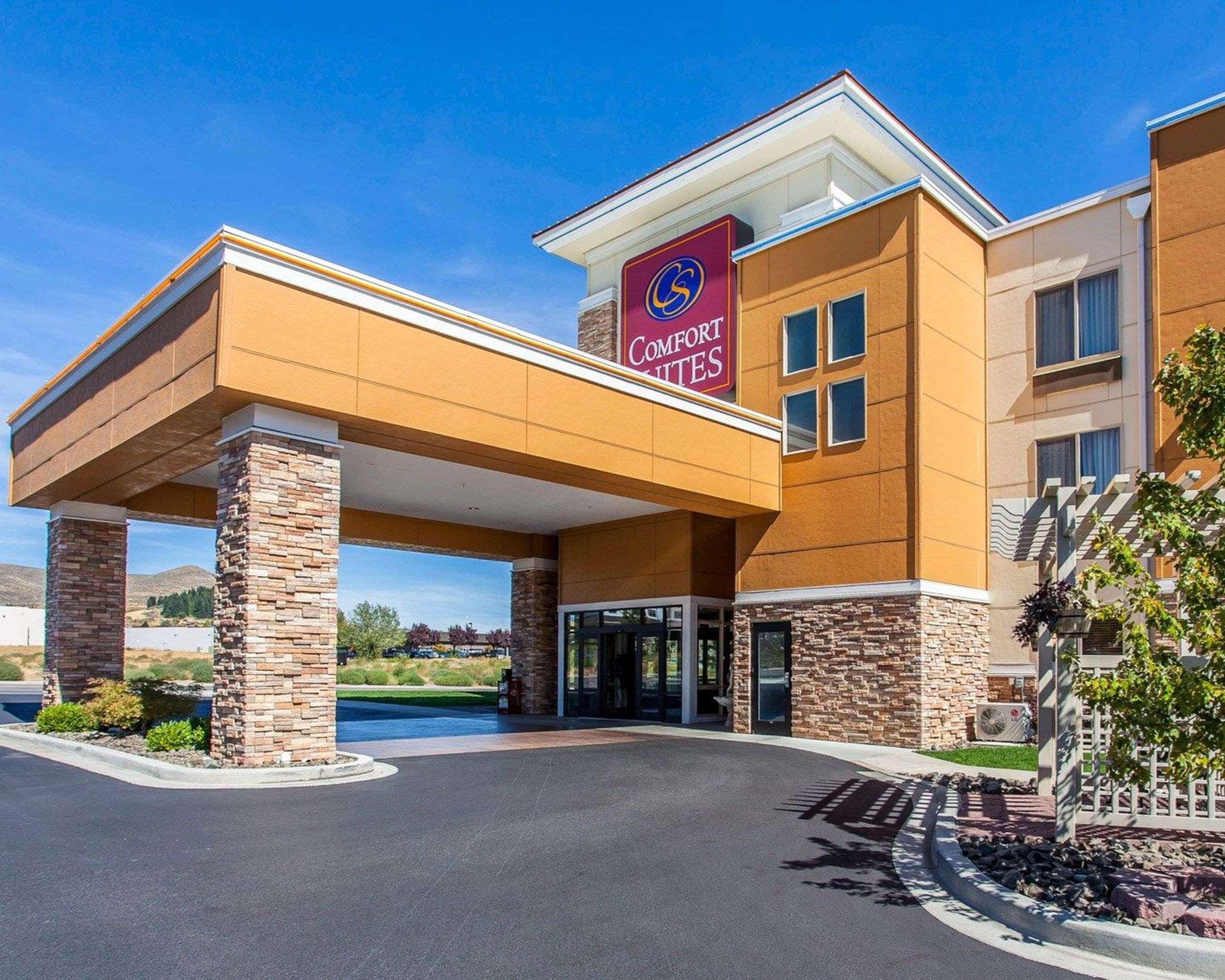 Comfort Suites Wenatchee Gateway Exterior photo